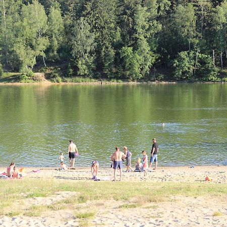 Domki nad jeziorem w Karłowicach Karlowice Zewnętrze zdjęcie