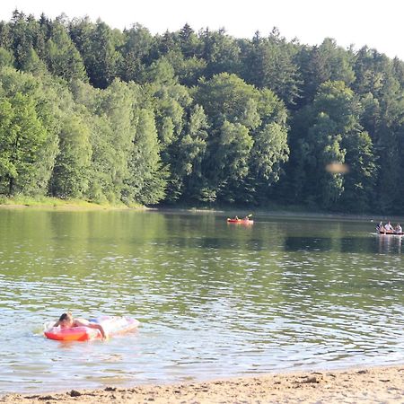 Domki nad jeziorem w Karłowicach Karlowice Zewnętrze zdjęcie