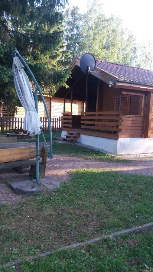 Domki nad jeziorem w Karłowicach Karlowice Zewnętrze zdjęcie