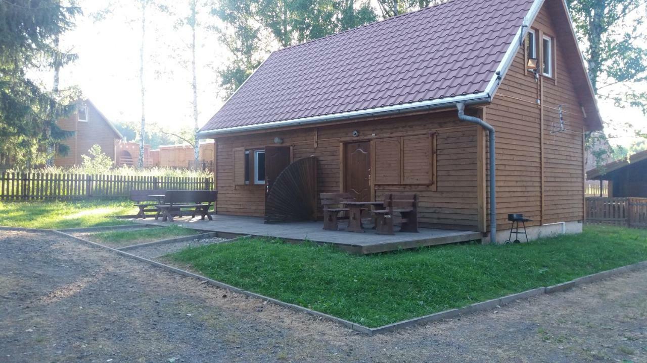Domki nad jeziorem w Karłowicach Karlowice Zewnętrze zdjęcie