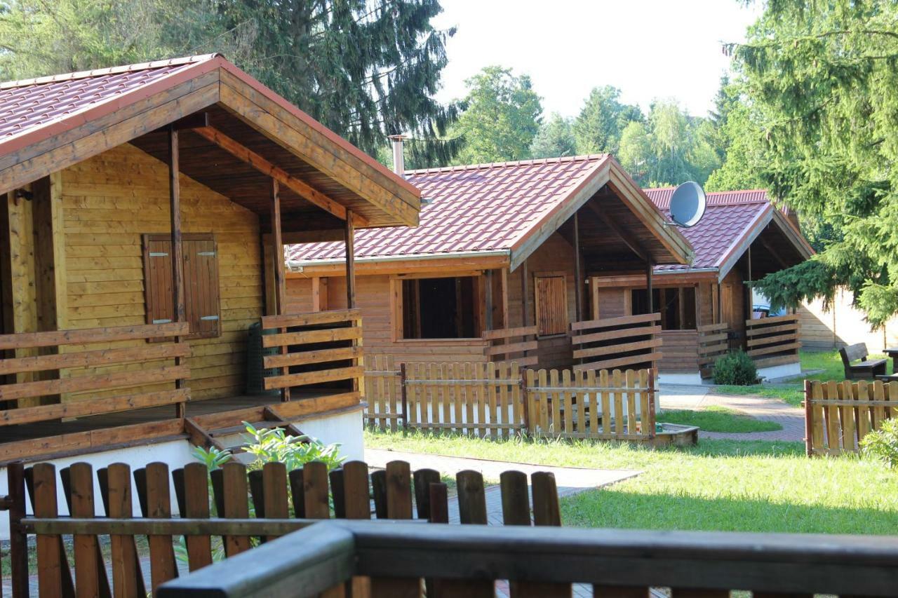 Domki nad jeziorem w Karłowicach Karlowice Zewnętrze zdjęcie